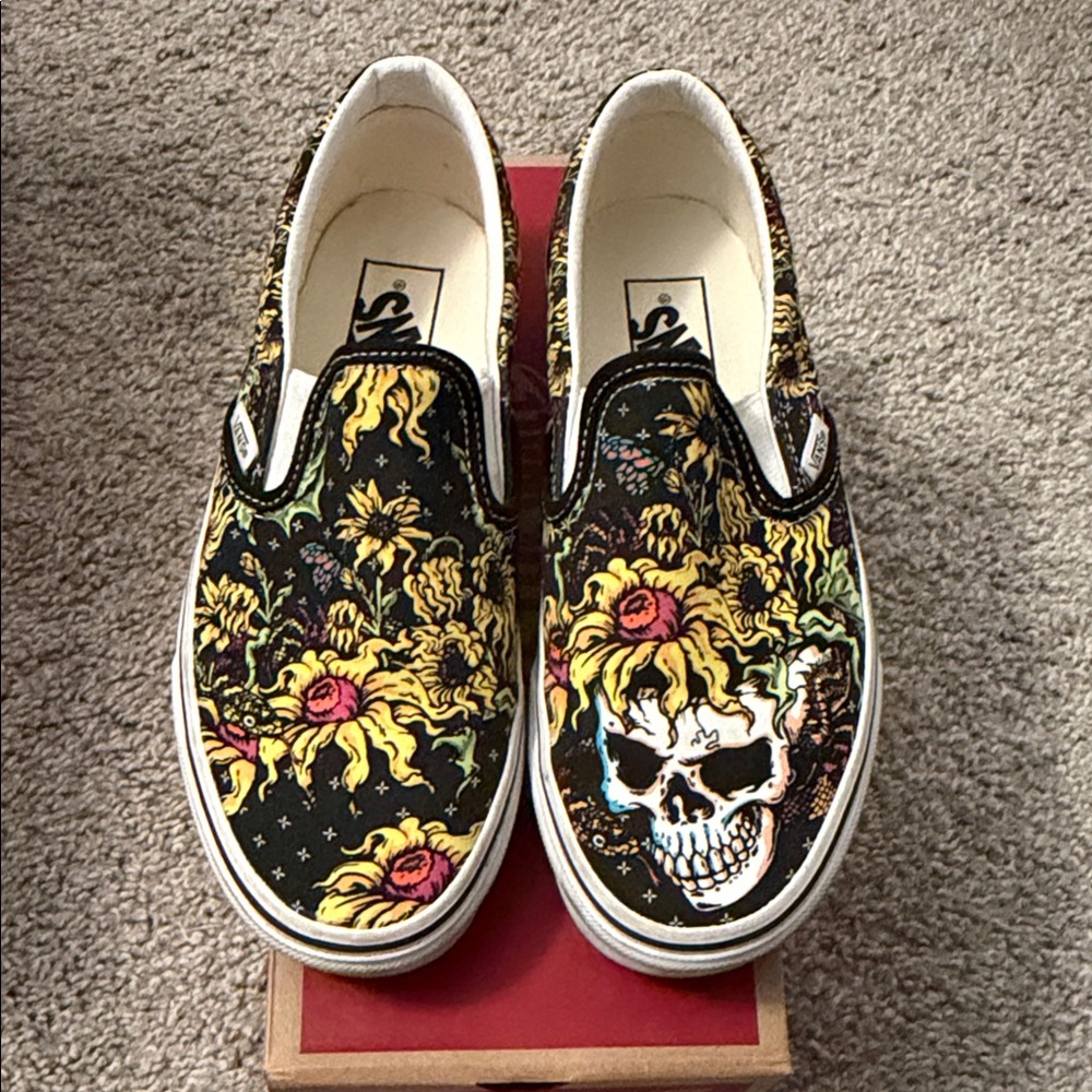 Vans Beauty Skull Classic Slip-On Sneakers